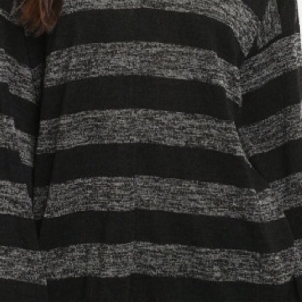 🎀WOMENS TOP🎀 - Picture 5 of 5